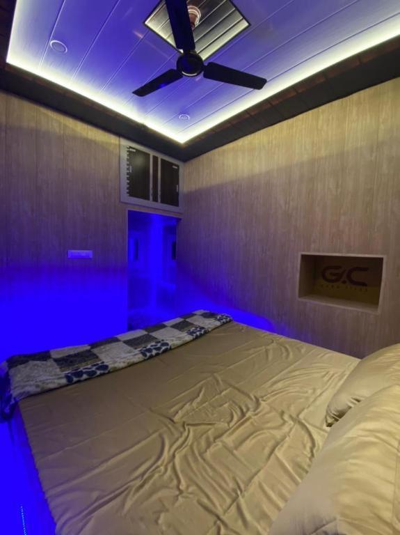 Namo Guest House Only For Indians พาราณสี ภายนอก รูปภาพ